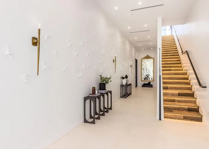 Old Town Luxury - Heated Pool, Spa, Rooftop Deck, Sauna, Speakeasy Holiday home Scottsdale