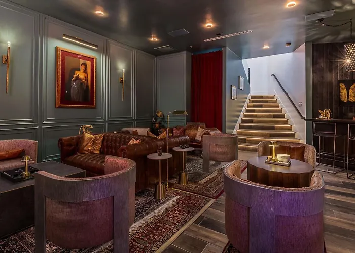 Holiday home Old Town Luxury - Heated Pool, Spa, Rooftop Deck, Sauna, Speakeasy Scottsdale